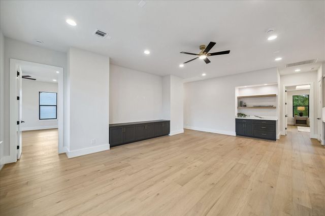 4714 Tamarisk Street, Bellaire, TX 77401