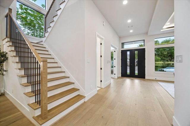 4714 Tamarisk Street, Bellaire, TX 77401