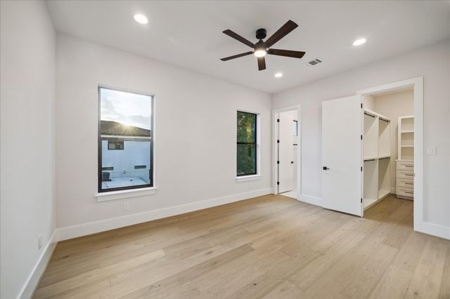 4714 Tamarisk Street, Bellaire, TX 77401