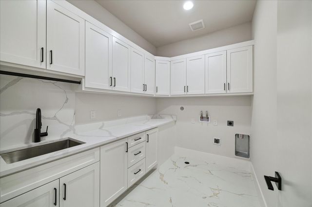 4714 Tamarisk Street, Bellaire, TX 77401