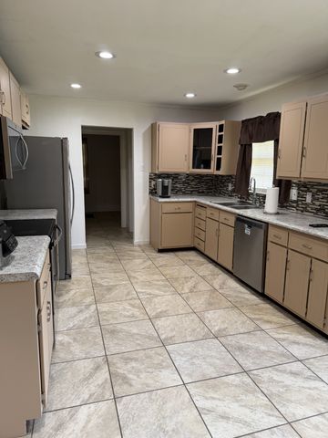 105 Skyline Dr, Mcminnville, TN 37110