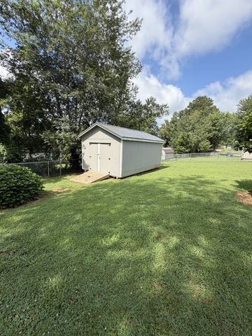 105 Skyline Dr, Mcminnville, TN 37110