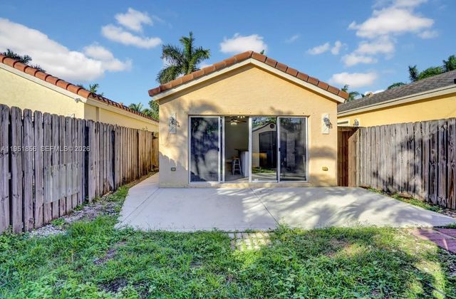 4728 Clemens St, Lake Worth, FL 33463