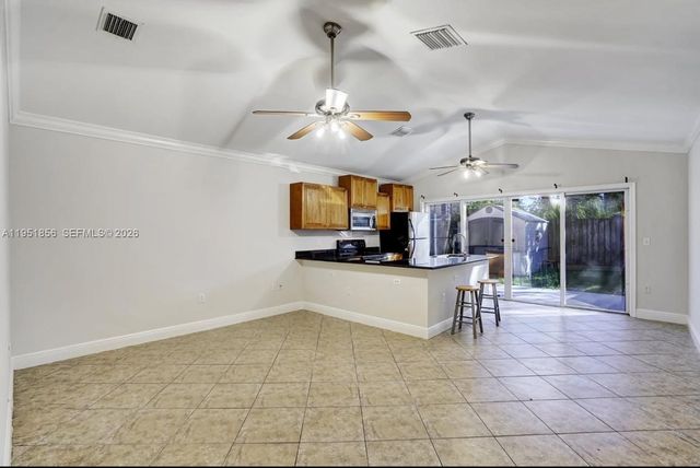 4728 Clemens St, Lake Worth, FL 33463