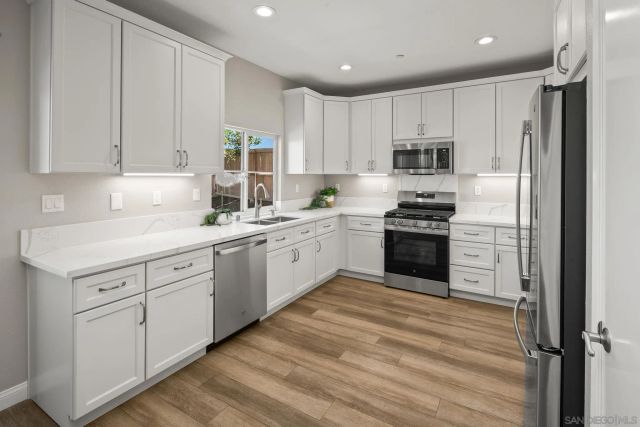 233 Petunia Ct, San Marcos, CA 92069