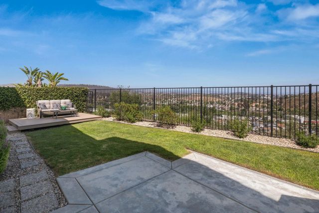 233 Petunia Ct, San Marcos, CA 92069