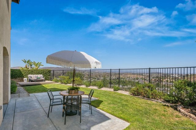 233 Petunia Ct, San Marcos, CA 92069