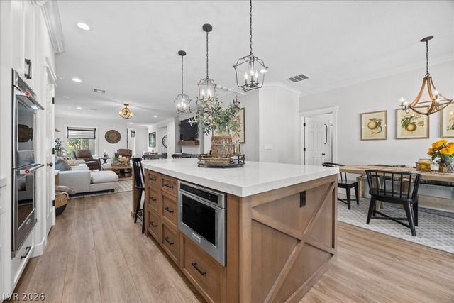 812 Paseo Cerro Place, Las Vegas, NV 89138