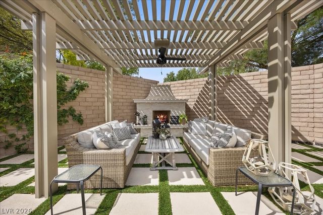 812 Paseo Cerro Place, Las Vegas, NV 89138