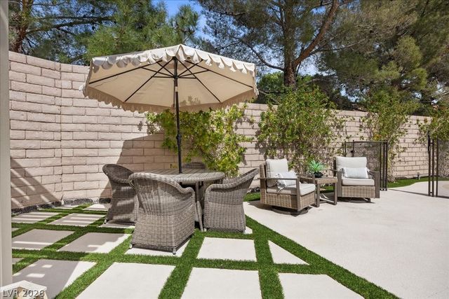 812 Paseo Cerro Place, Las Vegas, NV 89138