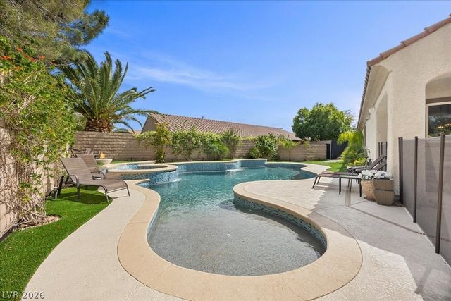 812 Paseo Cerro Place, Las Vegas, NV 89138