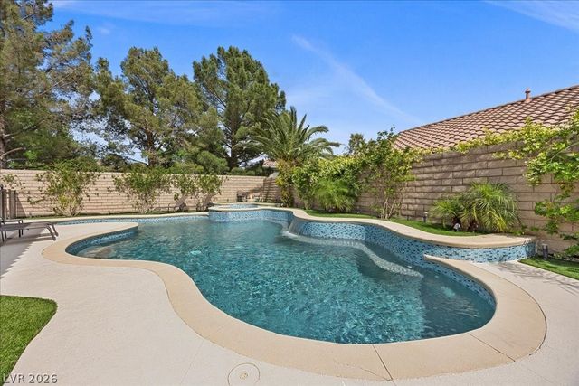 812 Paseo Cerro Place, Las Vegas, NV 89138