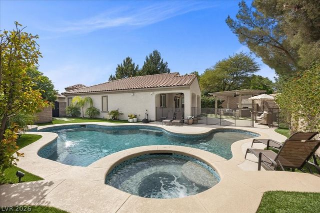 812 Paseo Cerro Place, Las Vegas, NV 89138