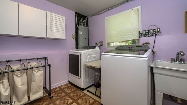 460 Laurel Ln, Kinnelon Boro, NJ 07405