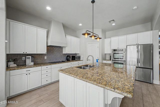 943 E ELMWOOD Place, Chandler, AZ 85249