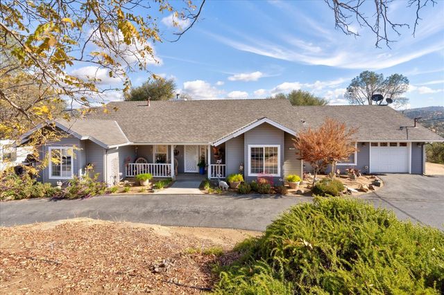 33655 River Knolls Rd, Coarsegold, CA 93614