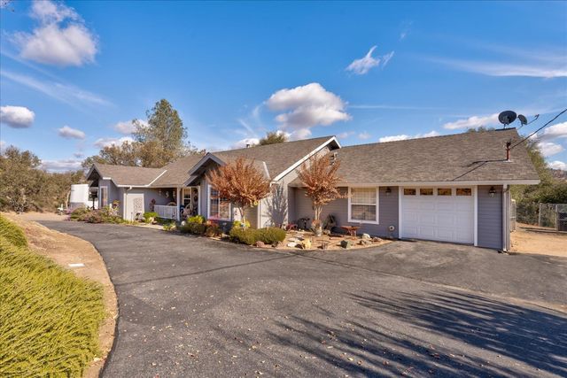 33655 River Knolls Rd, Coarsegold, CA 93614