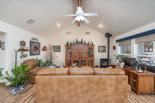 33655 River Knolls Rd, Coarsegold, CA 93614