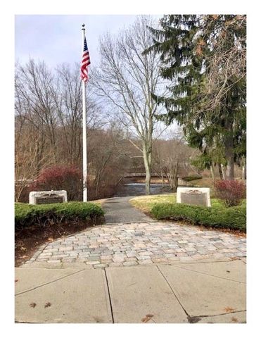 2 Whitman Street, Smithfield, RI 02917
