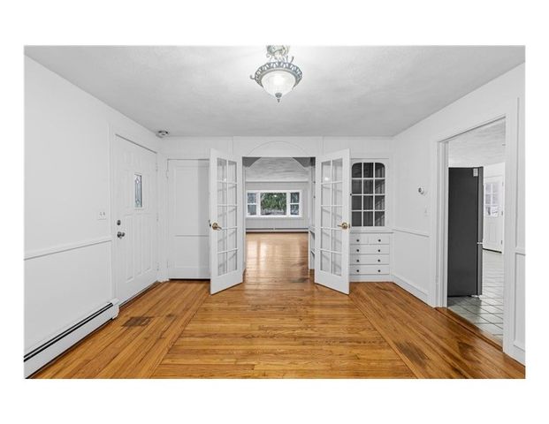 2 Whitman Street, Smithfield, RI 02917