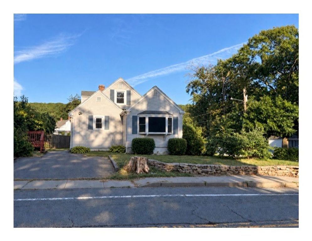 2 Whitman Street, Smithfield, RI 02917