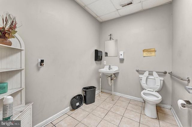 266 PARKWAY AVE, Trenton, NJ 08618