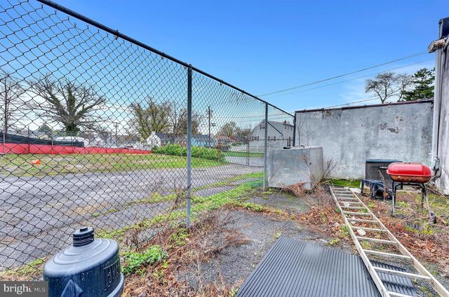 266 PARKWAY AVE, Trenton, NJ 08618