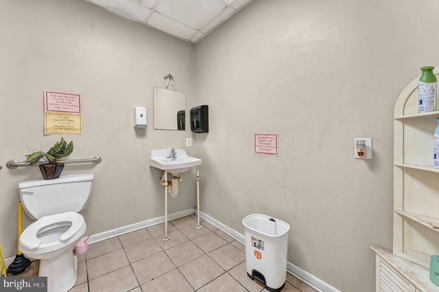 266 PARKWAY AVE, Trenton, NJ 08618