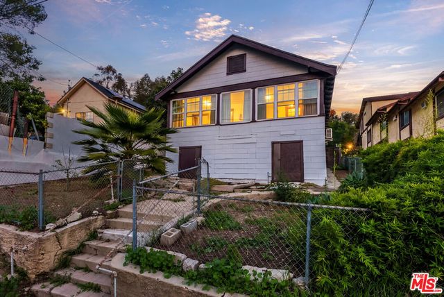 534 Casanova Street, Los Angeles, CA 90012