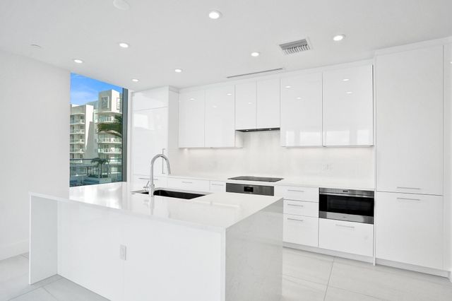153 N Seabreeze 504-S, Fort Lauderdale, FL 33304