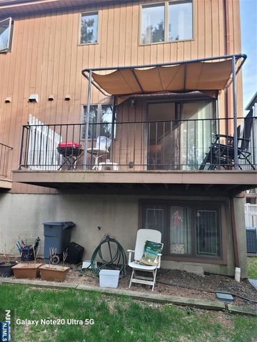 1643 Maple Street, Fort Lee, NJ 07024