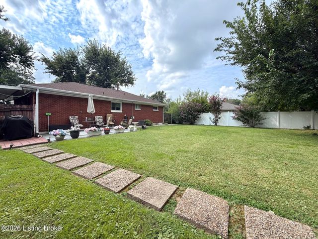 4445 Esther Ave, Louisville, KY 40216