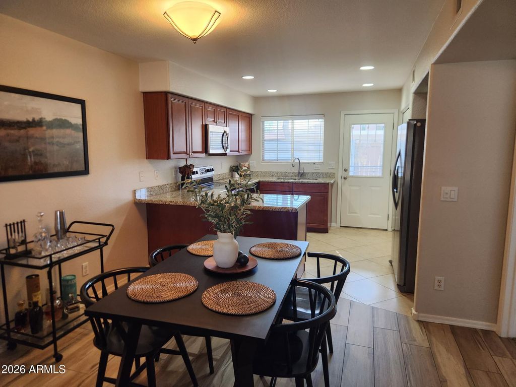 Image 15 of property listing at 860 N MCQUEEN Road 1145, Chandler, AZ 85225