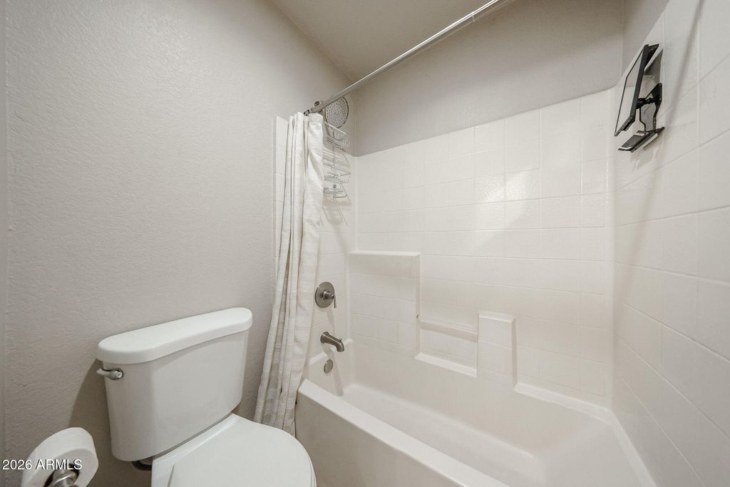 Image 27 of property listing at 860 N MCQUEEN Road 1145, Chandler, AZ 85225