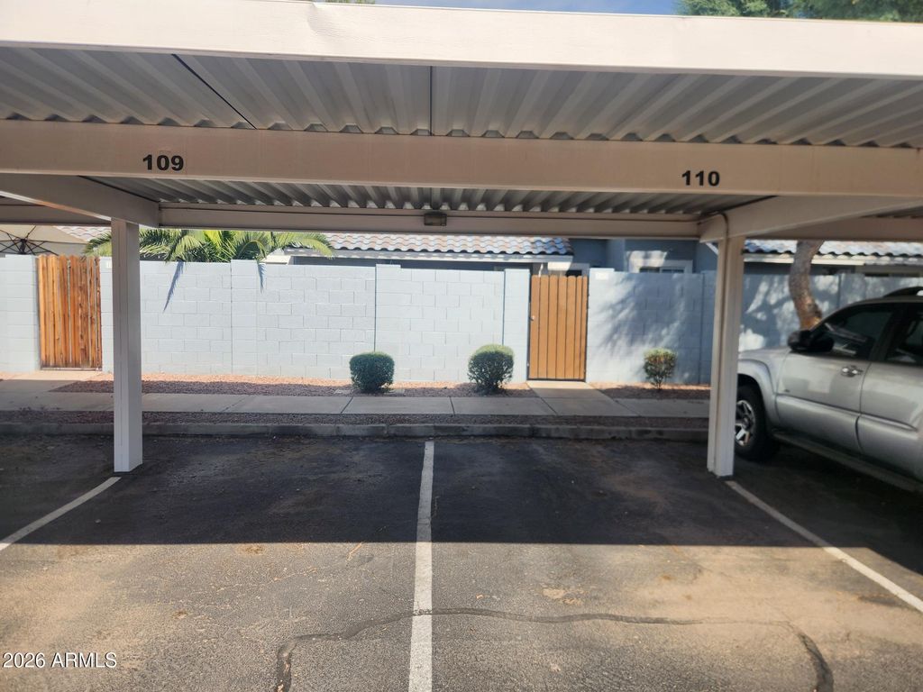 Image 53 of property listing at 860 N MCQUEEN Road 1145, Chandler, AZ 85225