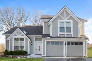 7 SHERRY Court, Smithville, MO 64089