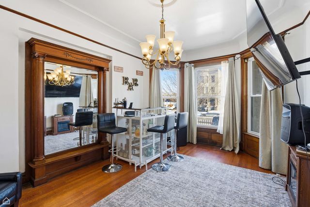 4736 S Prairie Avenue, Chicago, IL 60615