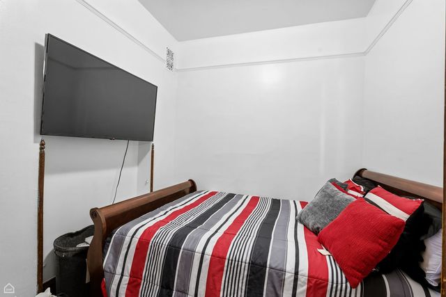 4736 S Prairie Avenue, Chicago, IL 60615