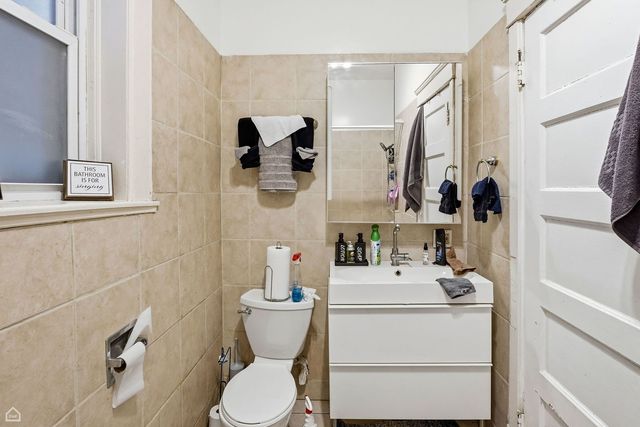 4736 S Prairie Avenue, Chicago, IL 60615