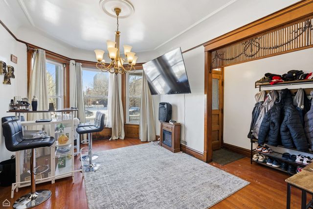 4736 S Prairie Avenue, Chicago, IL 60615