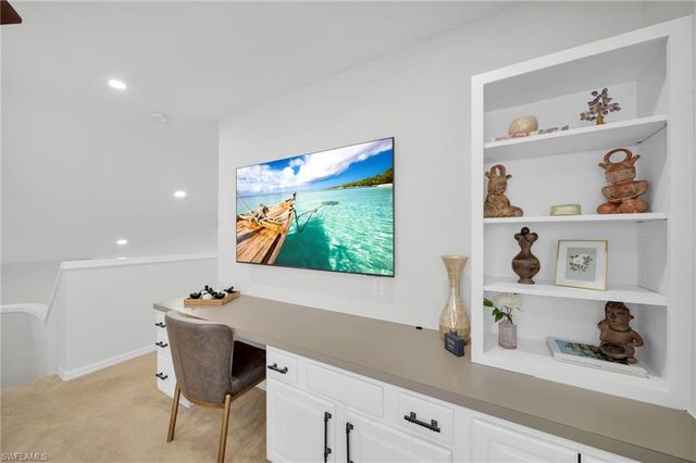 8864 Ventura WAY, Naples, FL 34109