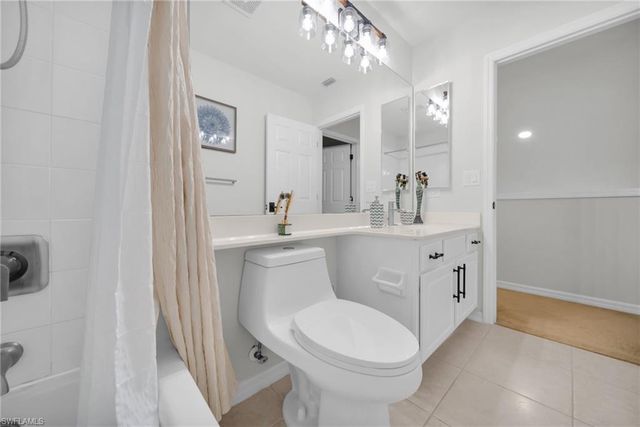 8864 Ventura WAY, Naples, FL 34109