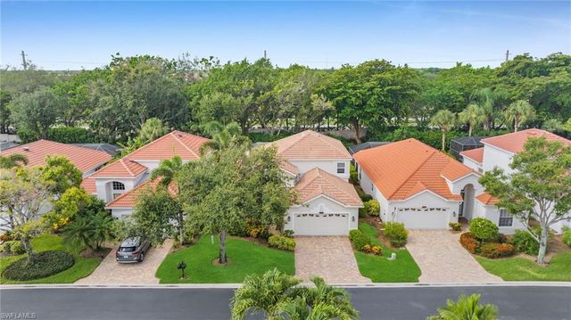 8864 Ventura WAY, Naples, FL 34109