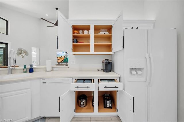 8864 Ventura WAY, Naples, FL 34109