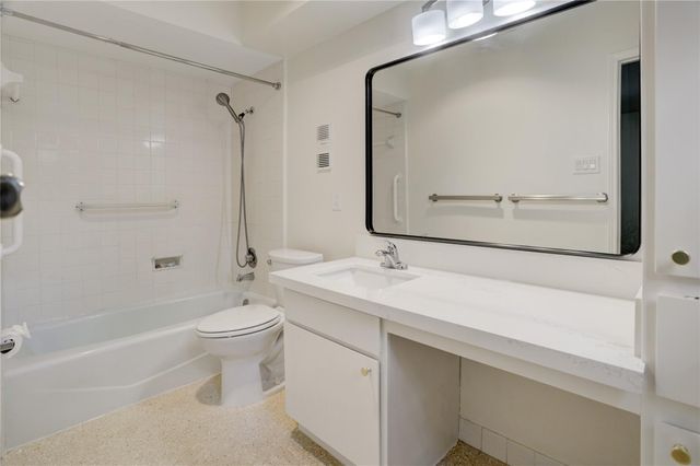 7433 Brompton Street, Houston, TX 77025