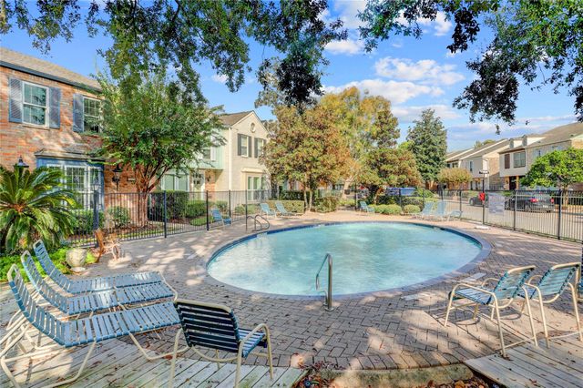 7433 Brompton Street, Houston, TX 77025