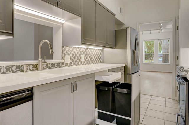 7433 Brompton Street, Houston, TX 77025