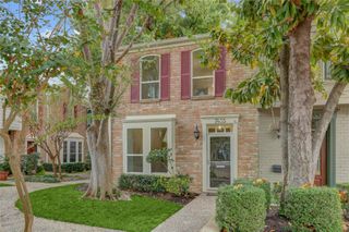 7433 Brompton Street, Houston, TX 77025