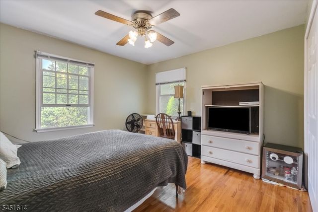 14 Pudding Stone Ln, Jefferson Twp., NJ 07438