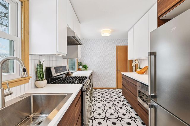 9015 Stanlen Road, Saint Louis Park, MN 55426